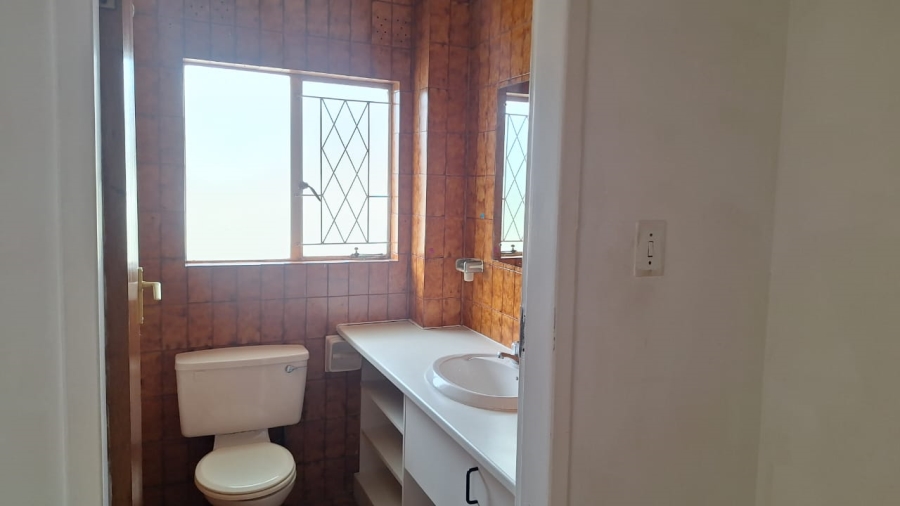 2 Bedroom Property for Sale in Amalinda Eastern Cape